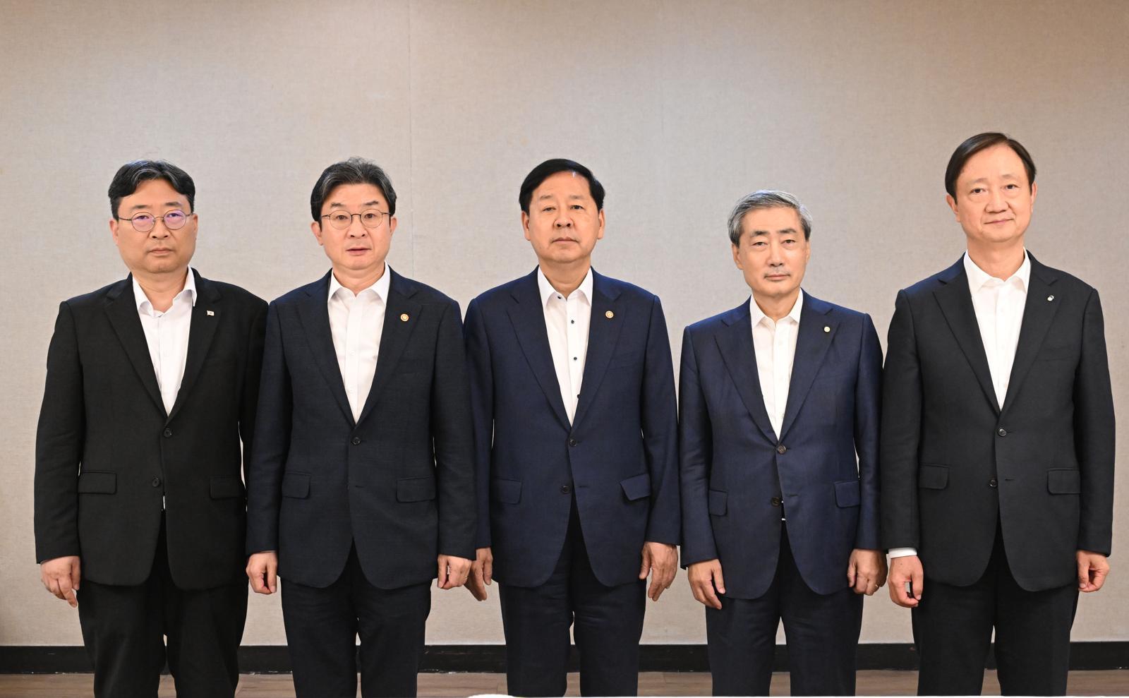[속보] 금융당국 “단일종목 레버리지 개인별 투자한도로 총량관리”