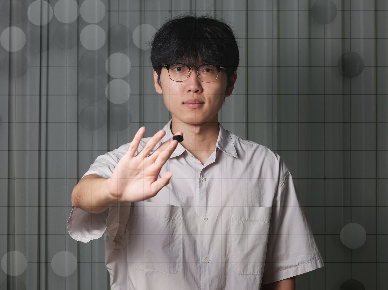 Go Master Shin Jinseo Defeats AI, Sees Future in Coexistence