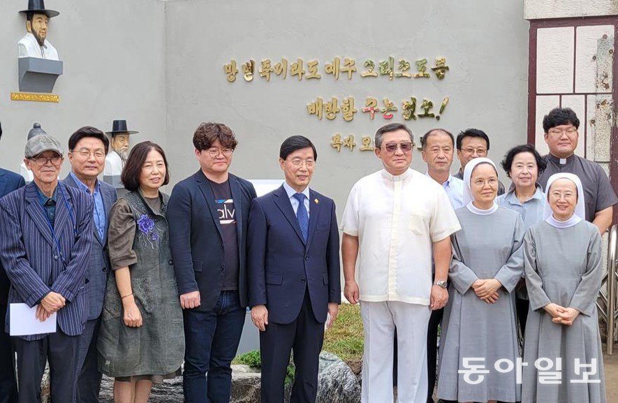 Catholic pilgrims flock to South Korean Protestant church for 'Martyrs' Garden'
