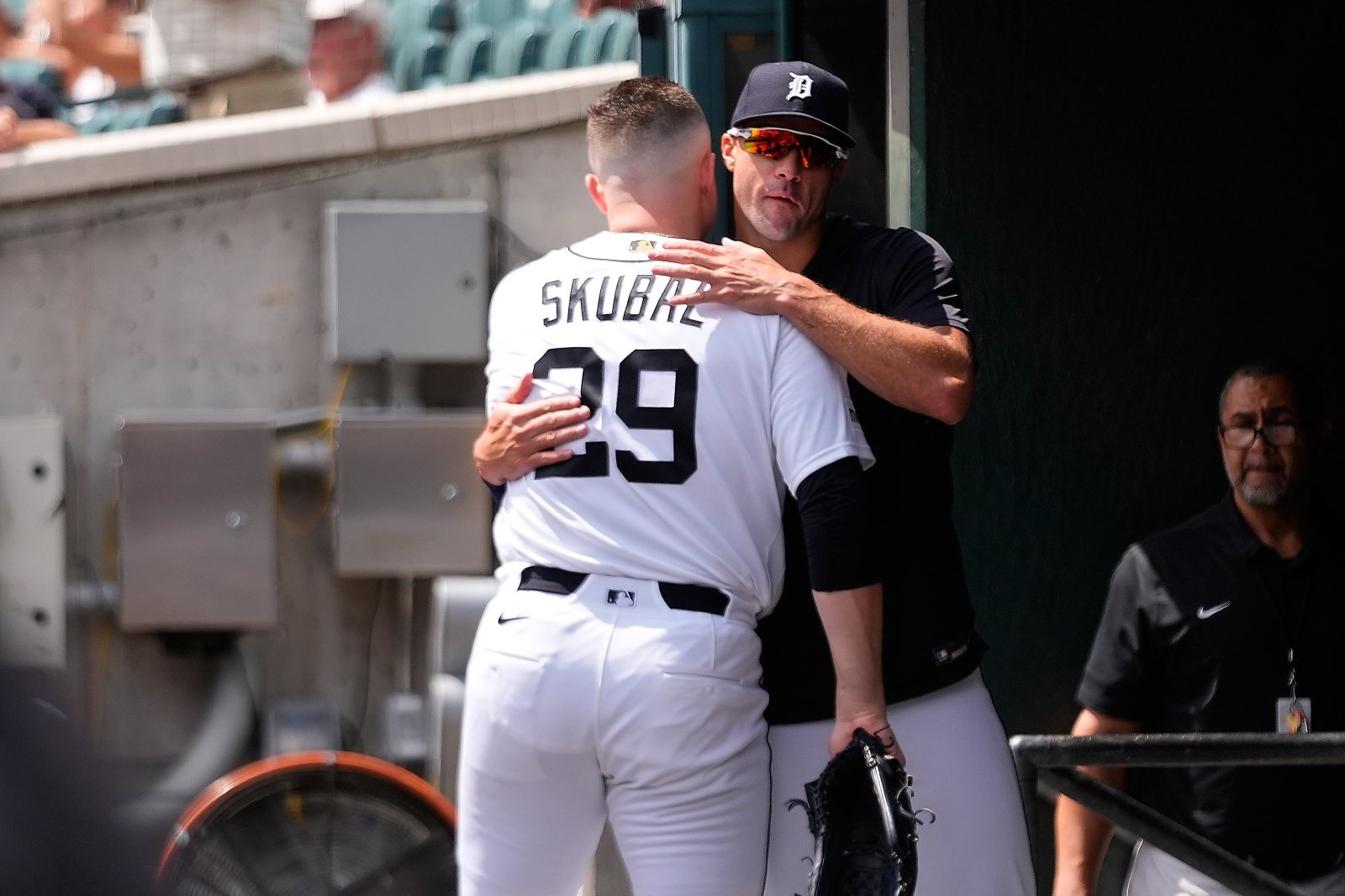 Amid trade rumors, MLB's Detroit pitcher Skubal replaced to standing ovation