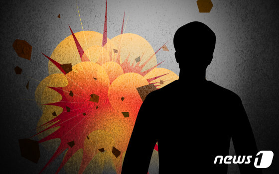 경북 영천 공장서 옥외 기름탱크 폭발 화재…부상 1명