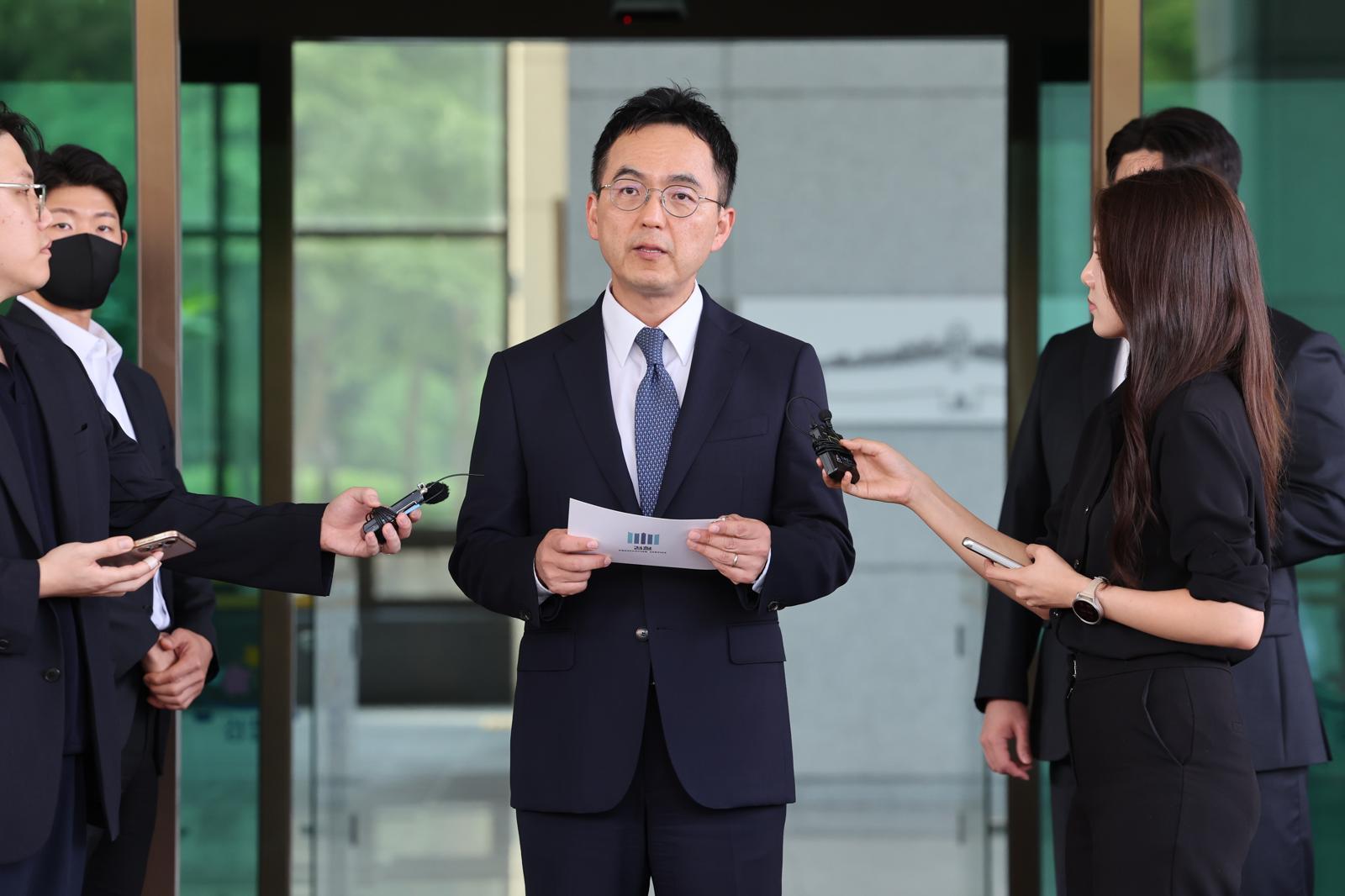 South Korean acting top prosecutor resigns over controversial legal reform