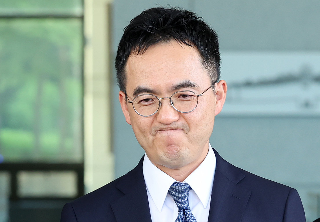 Ruling party slams acting prosecutor general's resignation over legal reform