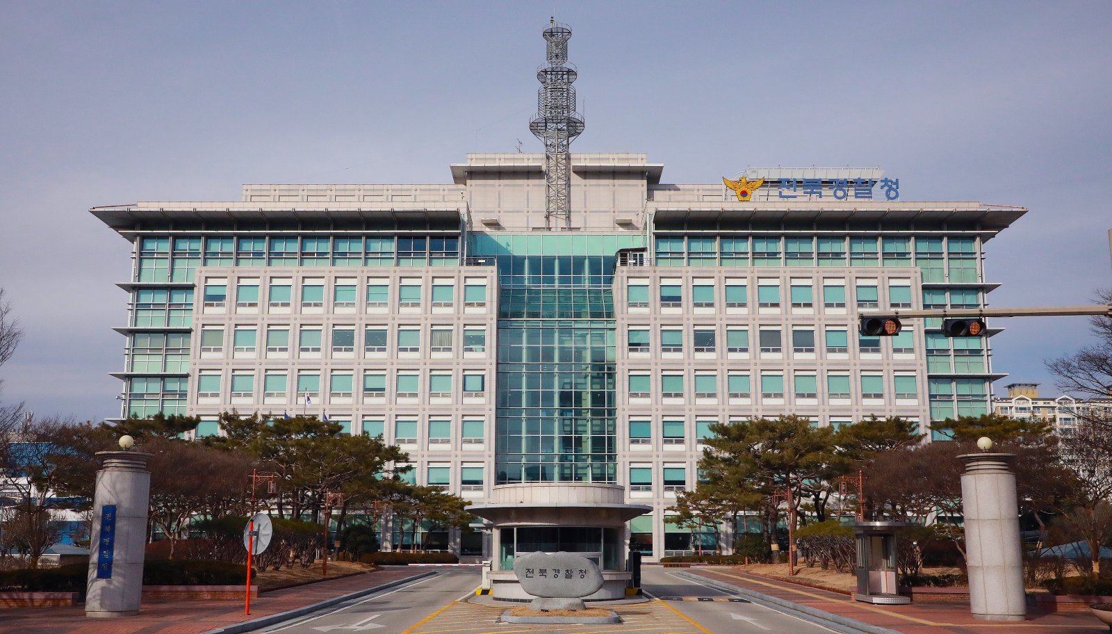 ‘불법촬영’ 아들 휴대폰 폐기한 아빠 경찰…수사팀, 알고도 보고 안 해