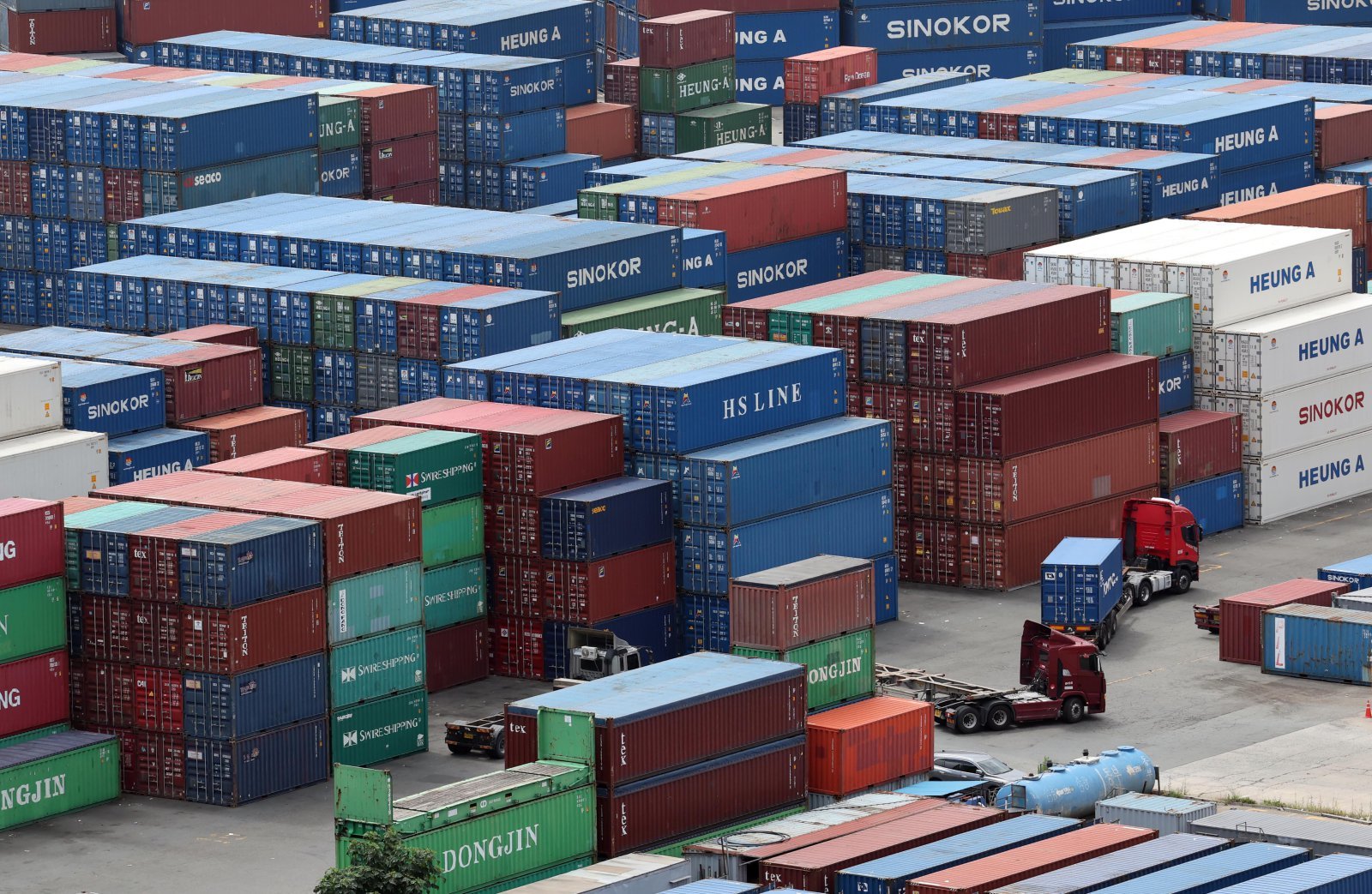 South Korea's July exports soar 62.8% to record $98.89 billion, led by semiconductors