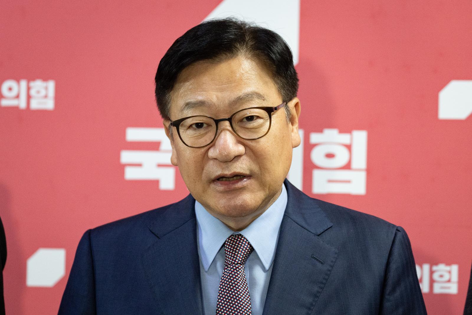 Ruling Party Proposes Parliamentary Probe into Stock Market Chaos