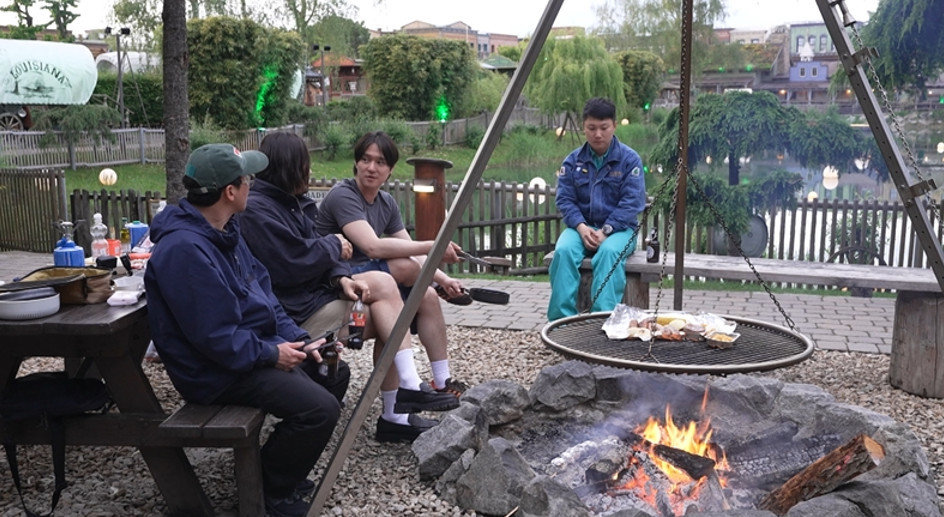 Ko Kyung-pyo to Reveal Family Story on 'Noryeokko,' Cites Mother's Illness as Turning Point