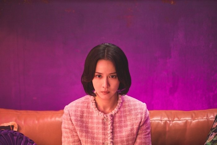Affair drama? Thriller? A unique black comedy with constant twists
