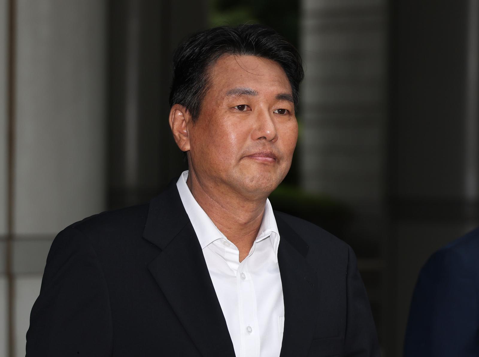 특검 “尹, 계엄 직후 우방국에 정당화 메시지 전달하라 지시”