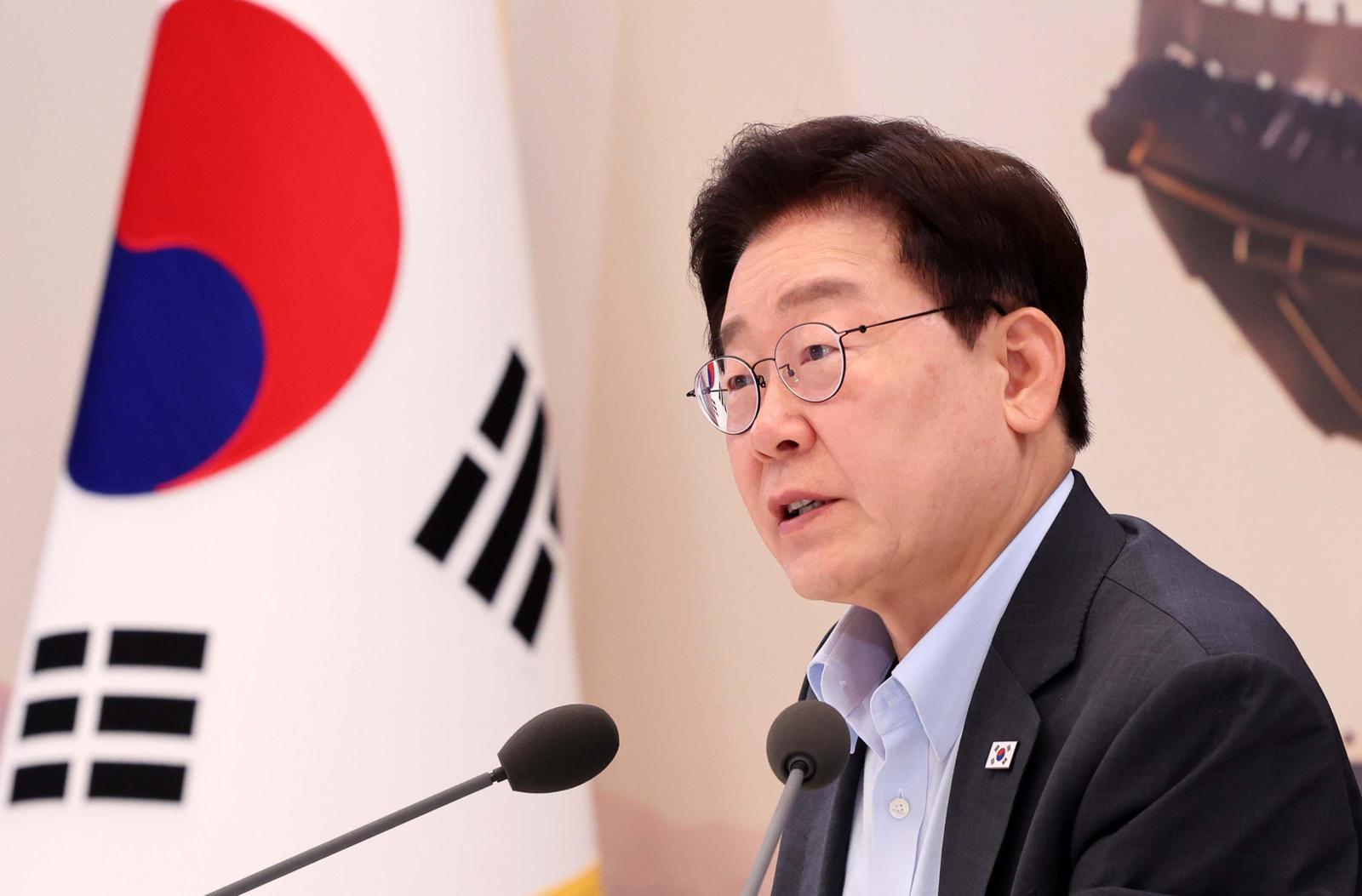 李 “표적수사 되풀이한 검찰, 사필귀정” 형소법 개정안 의결