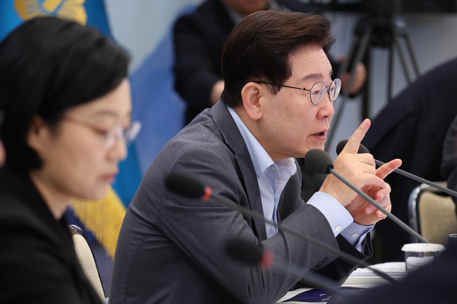李 “미군 공여지 반환 너무 늦어져…거의 미군 핑계에 가까워”