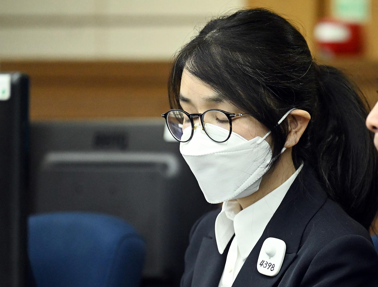 특검 “김건희 집무실 설치 진술 확보”…金측 “靑에도 있었다”