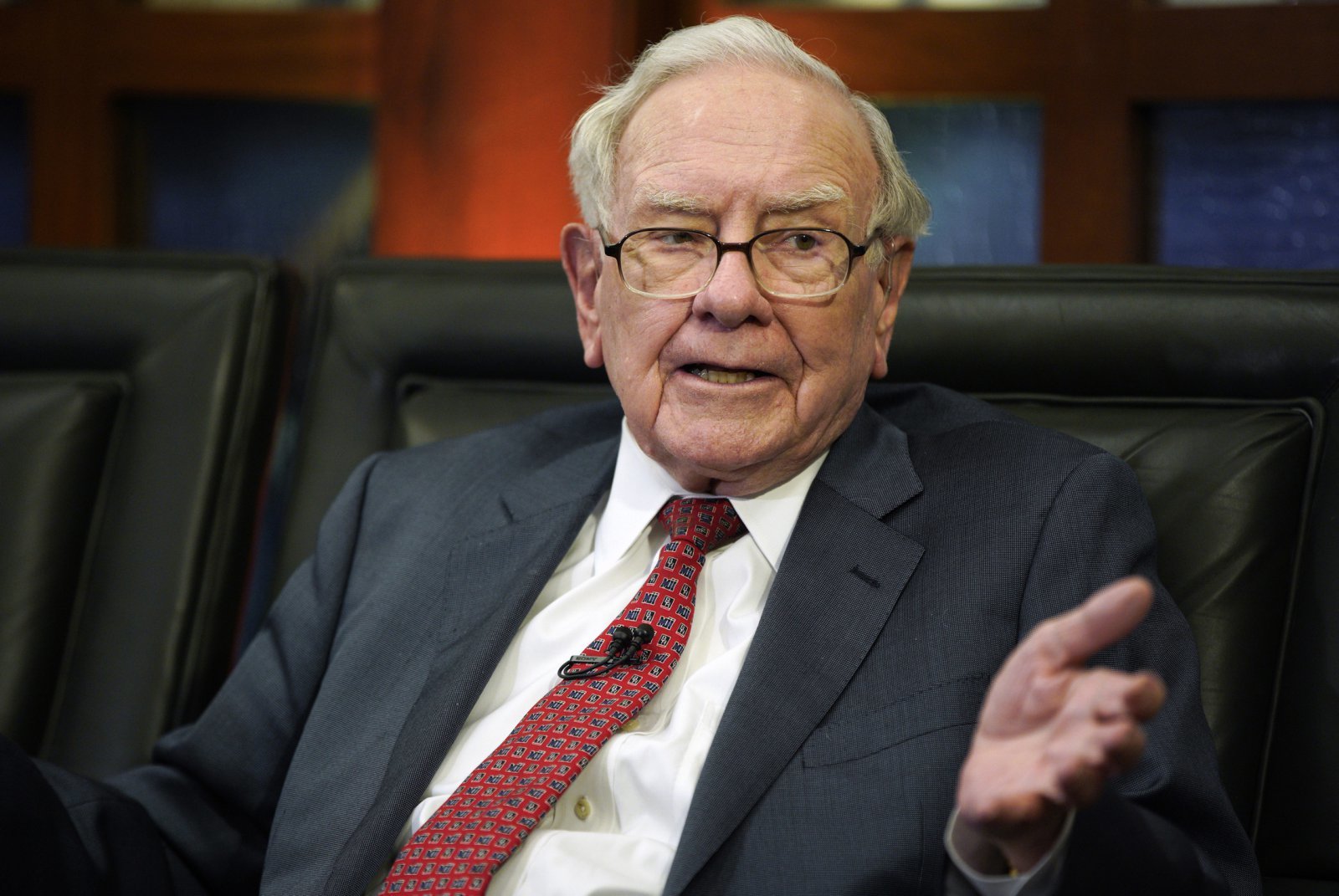 Buffett Warns U.S. Stock Market is Now a 'Gambling' Arena
