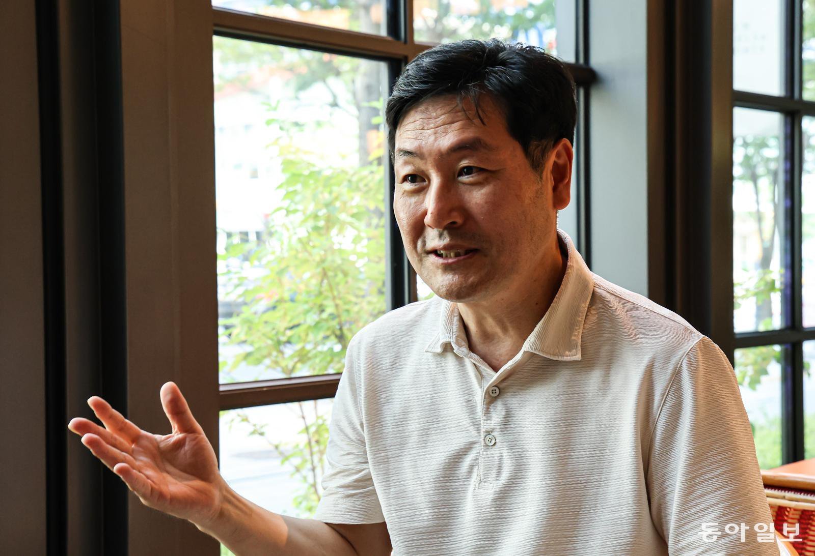 AI Consciousness Debate Reignites as Tech Giants Explore Sentience