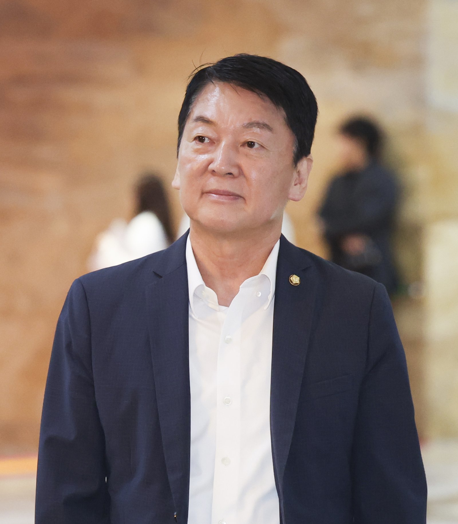 안철수, 안랩 주식 15억원어치 또 샀다…한 달간 41억원 투입