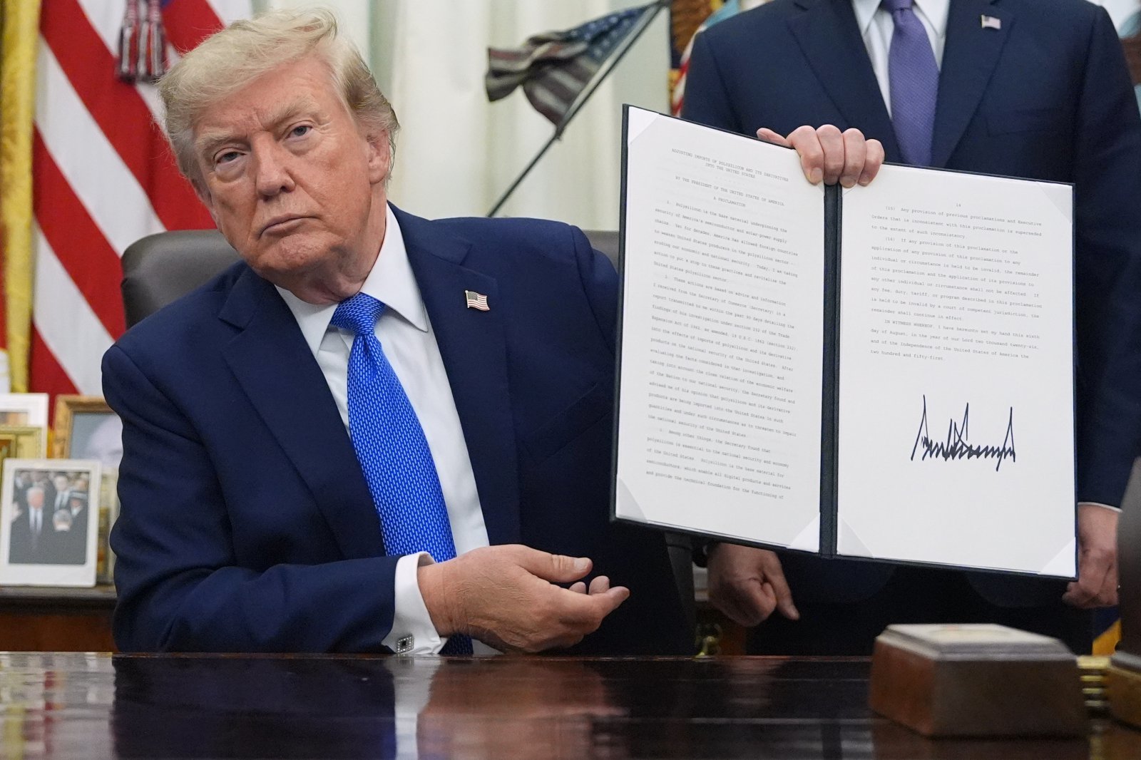 Trump Signs Order Reducing Childhood Vaccines to 11 Types, Separating MMR
