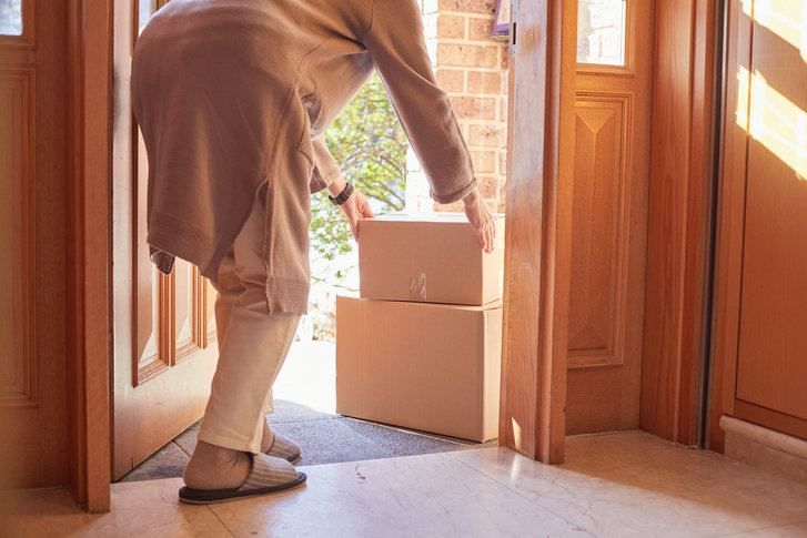 Woman Arrested for Repeatedly Canceling Mass Online Orders, Causing 4.3 Billion Yen in Losses
