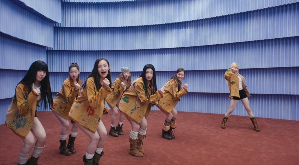 ‘하이브 새 걸그룹’ 튜이드, ‘걸스’ 퍼포먼스 공개…경쾌한 매력