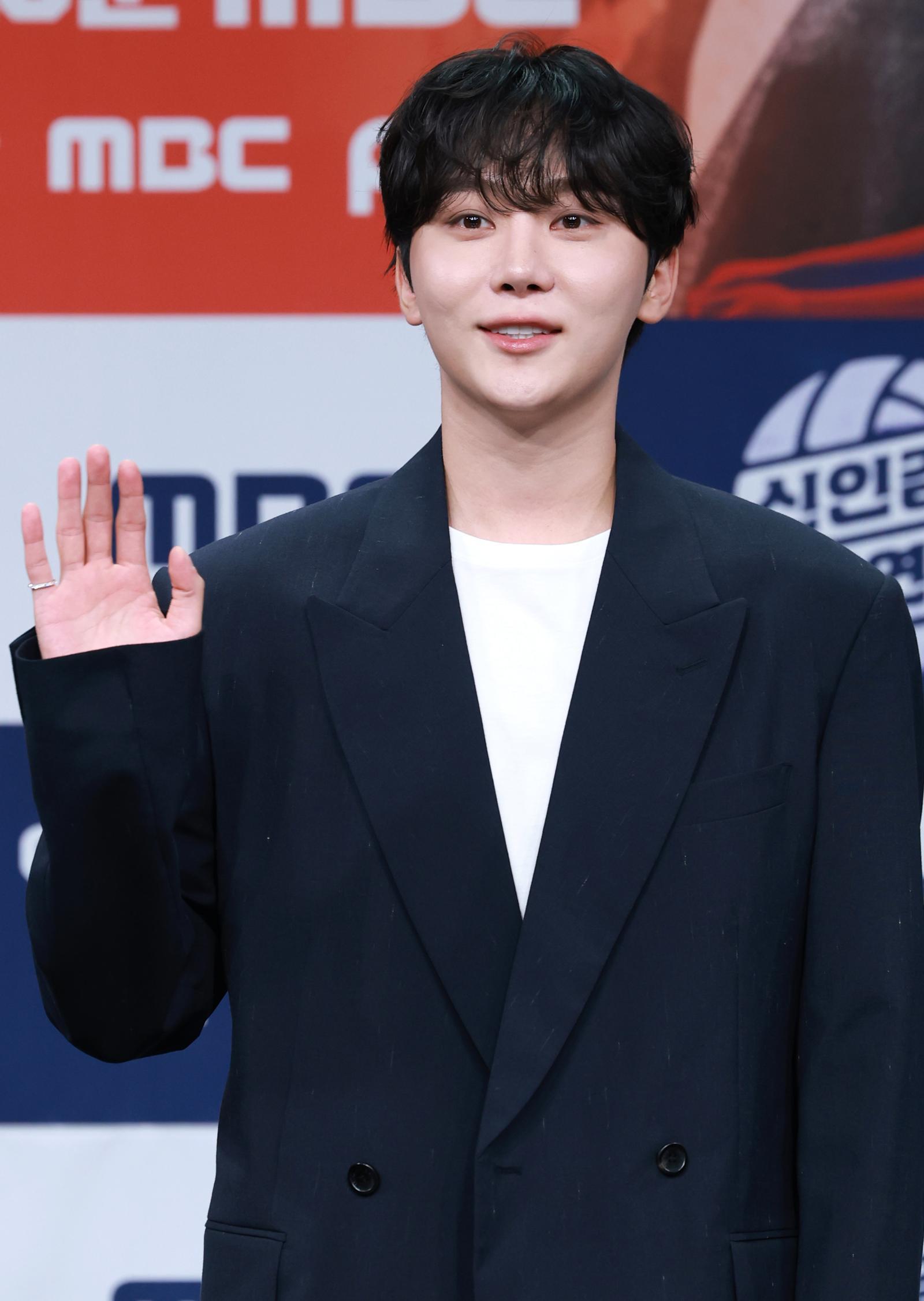 Seventeen's Seungkwan accepted into military band, to enlist this year