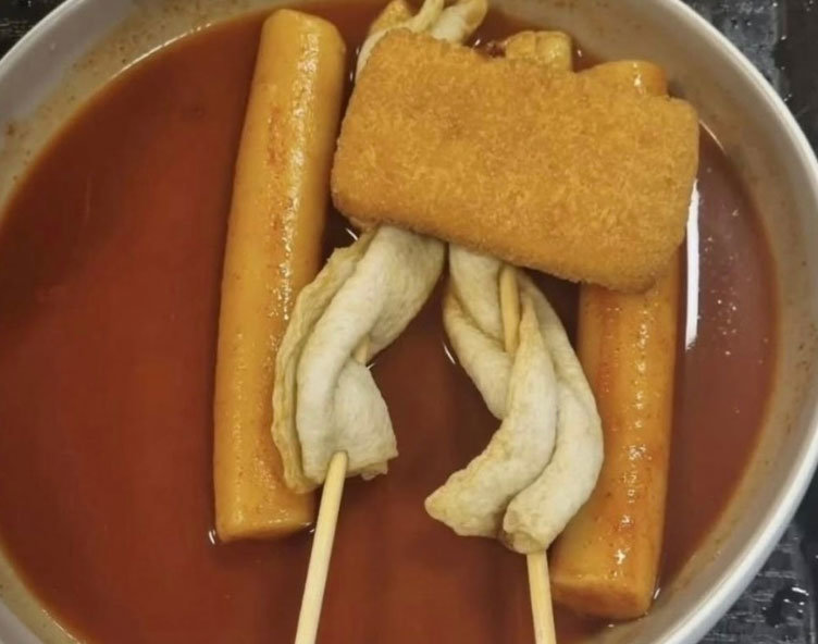 “이게 1만6000원?” 워터파크 떡볶이 세트 바가지 논란