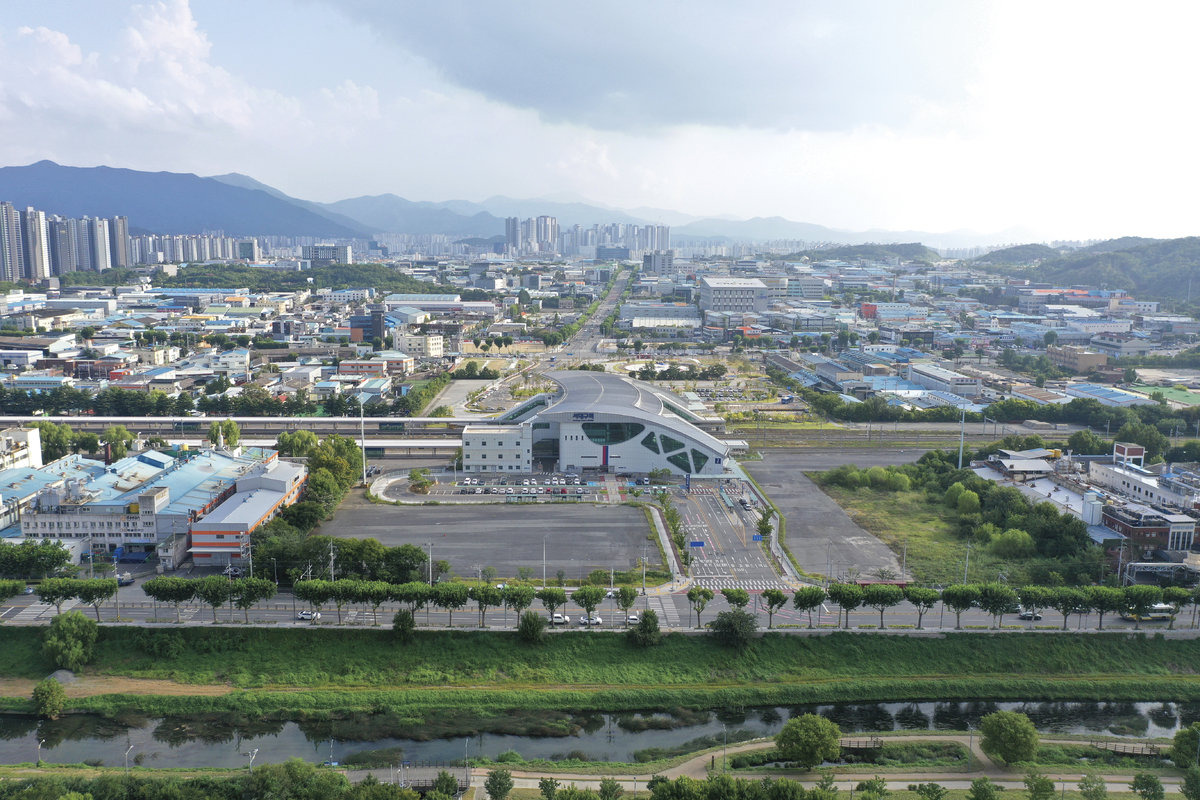 멈춘 대구 동-서 개발, 민간투자로 물꼬