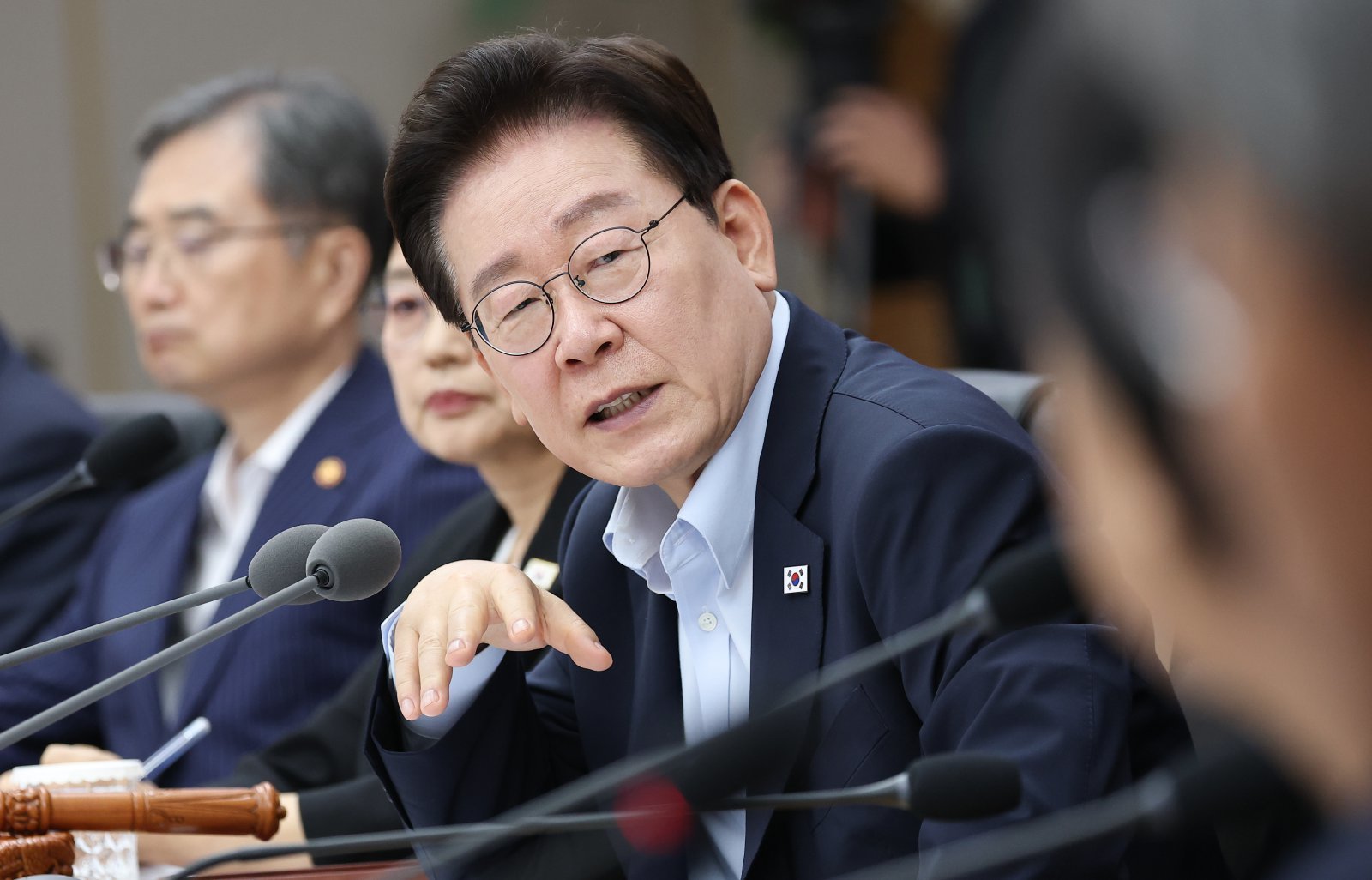 李 “임기내 세종 집무실 열 것… 마지막 국무회의도 세종서”