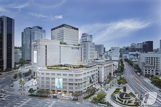 Shinsegae Department Store Hits Record First-Half Profit Driven by Luxury Sales and Tourists