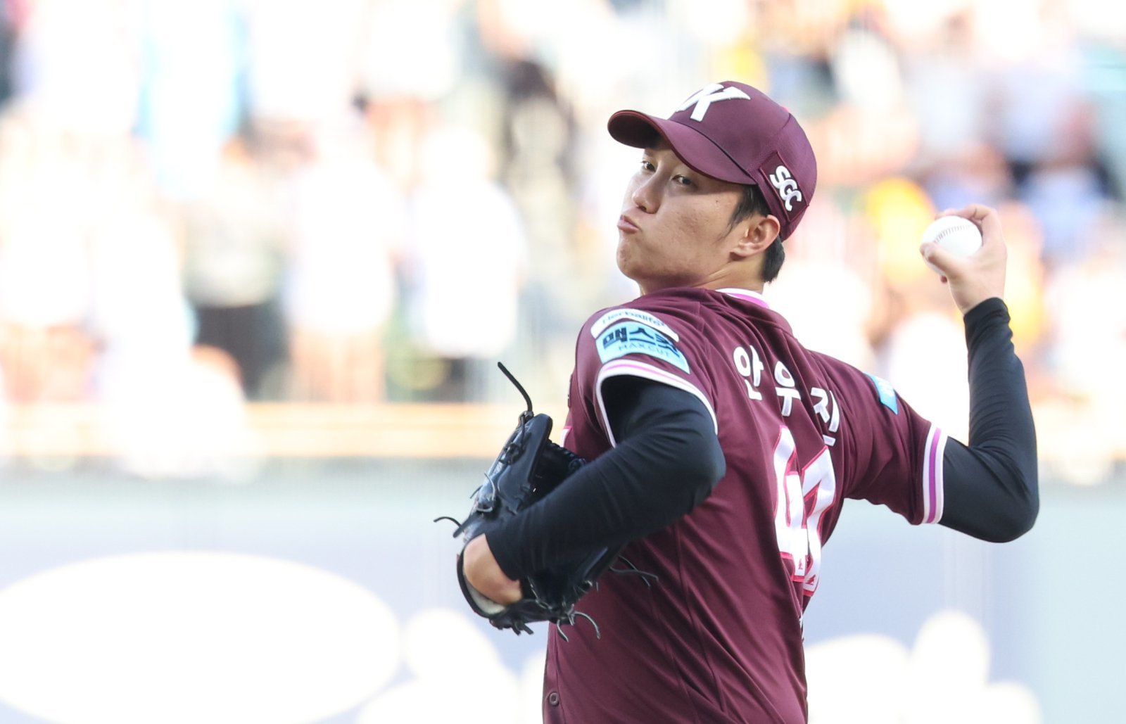 키움 안우진, 목 담 증세로 1군 제외…LG 웰스는 어깨 부상 이탈