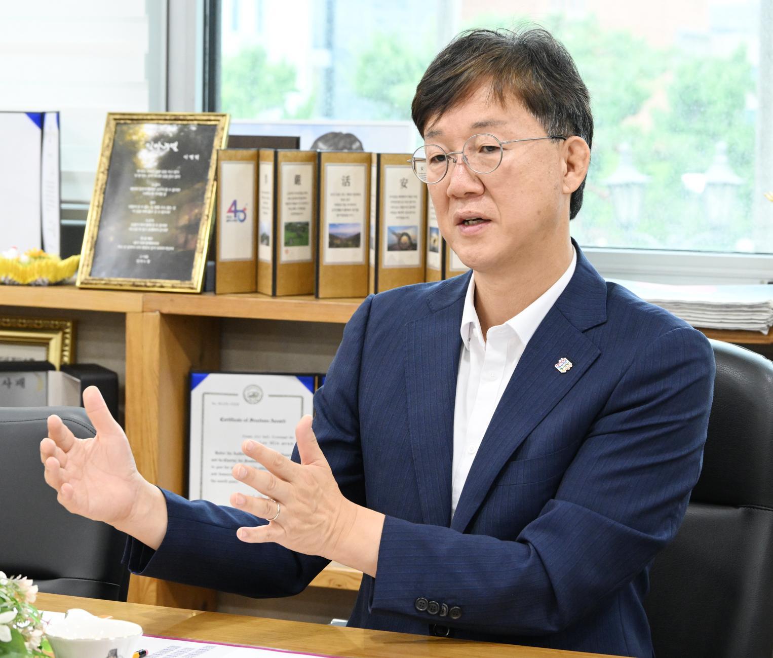 “AI-로봇과 공존하는 도시 만들것… 초지역 ‘펜타 역세권’ 개발”
