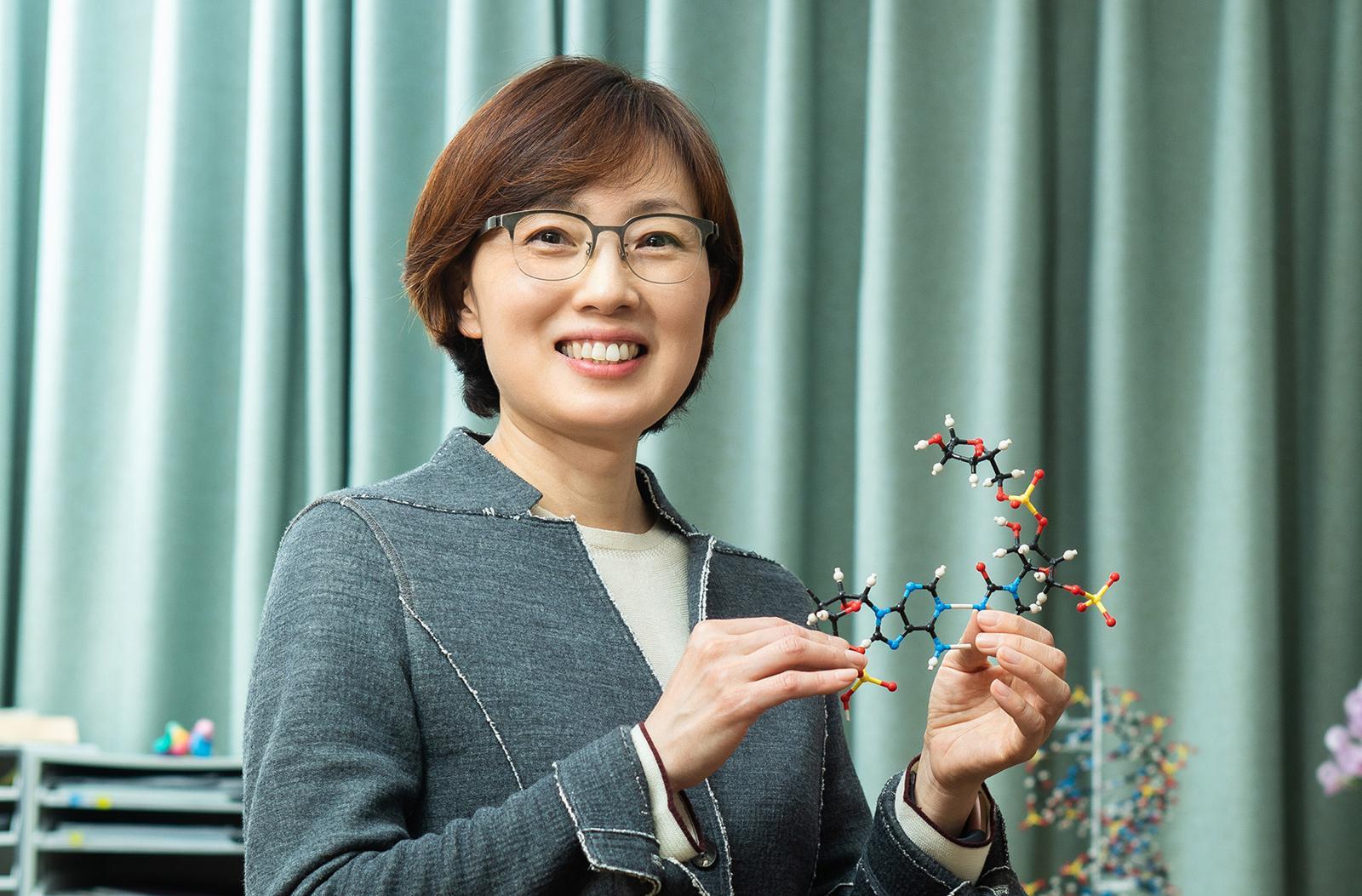 바이러스 생존법 훔쳐 mRNA 효능 3배 높였다…국내 연구진이 규명