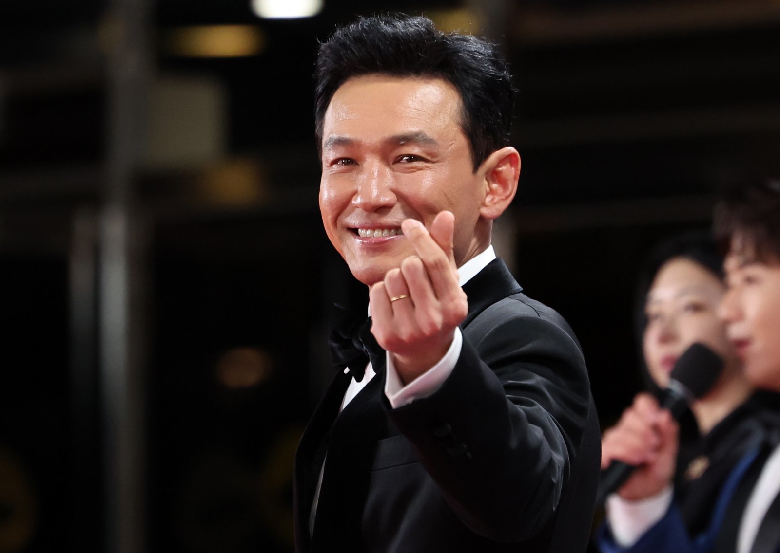 ‘사생활 폭로’ A씨-황정민 2억 손배소…법원, 강제조정 결정