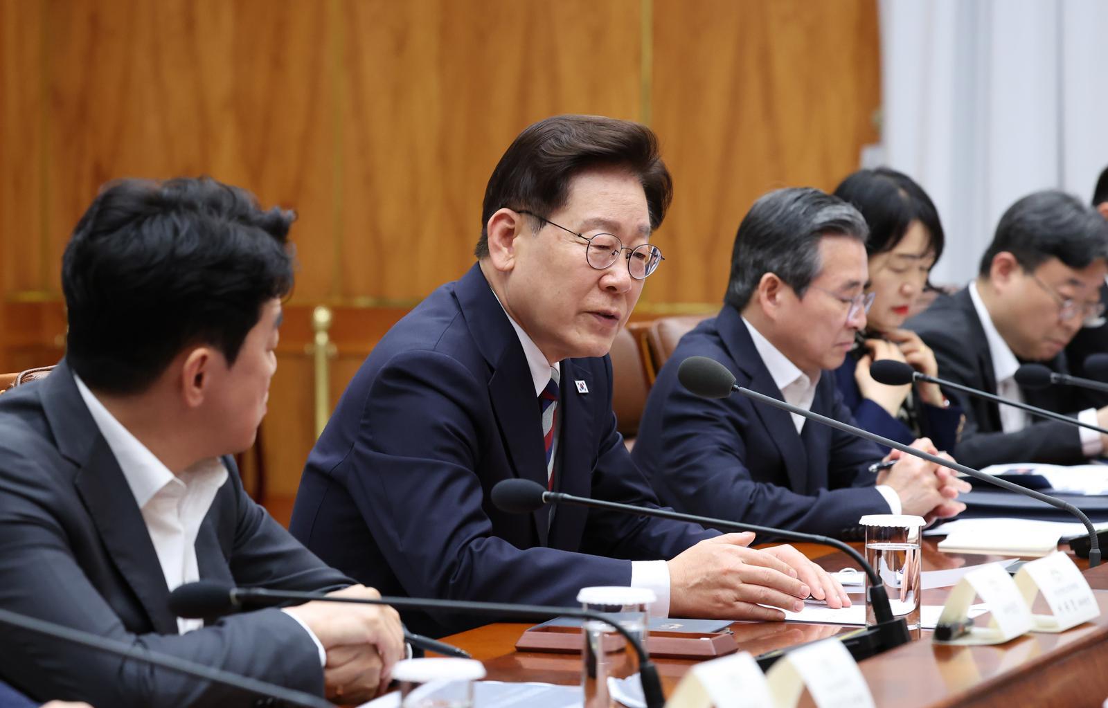 李 “청년에 ‘도전 아름답다’하면 뺨맞아, 정책 사고전환 필요”