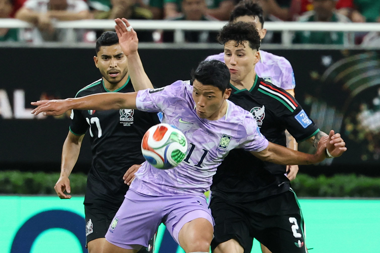 Hwang Hee-chan Excluded from Wolves' Championship Opener Amid Transfer Speculation
