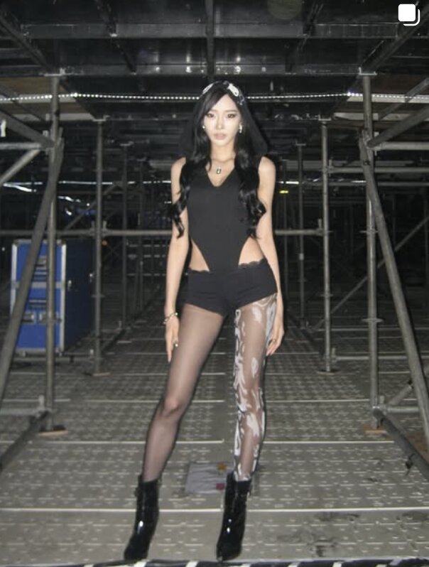 “올블랙 보디수트에 각선미 과시”…지젤, ‘10㎏’ 빠진 진짜 이유 공개