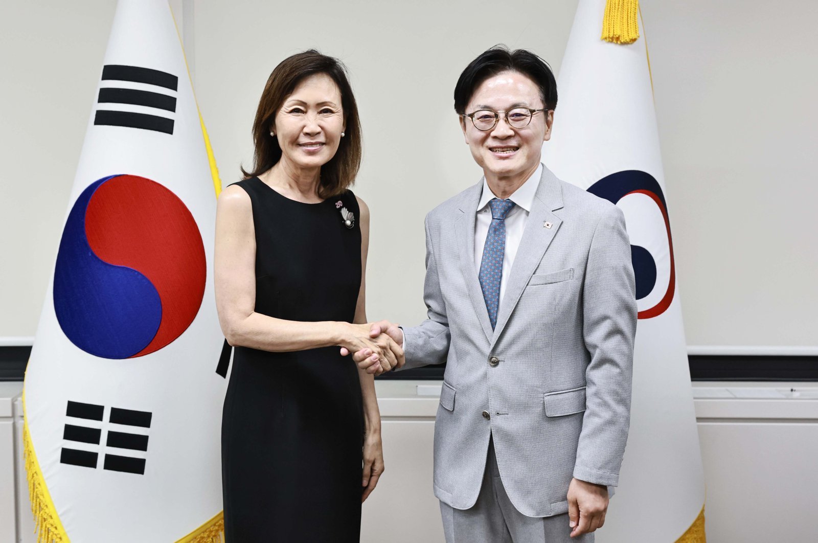 ‘급거 방미’ 김정관, 나흘 만에 귀국길…대미투자·관세 이견 좁혔나