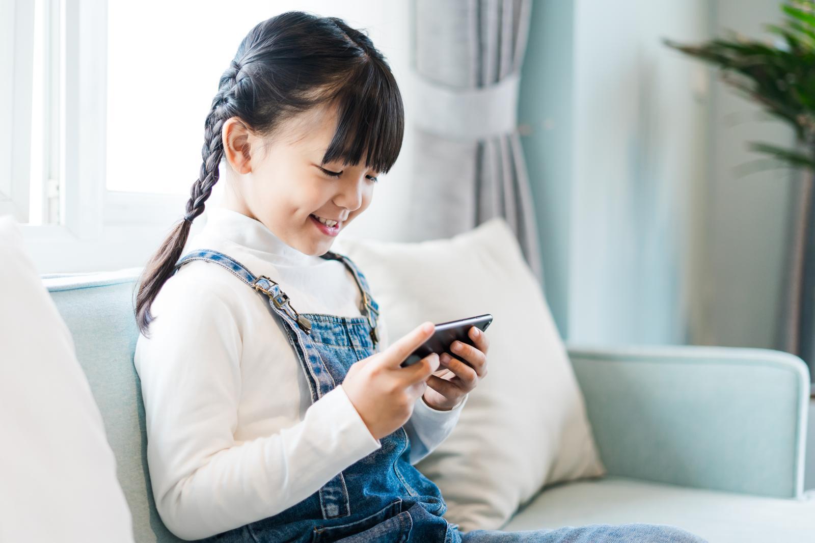 Long-term study reveals unexpected link between smartphone use and children's cognitive abilities