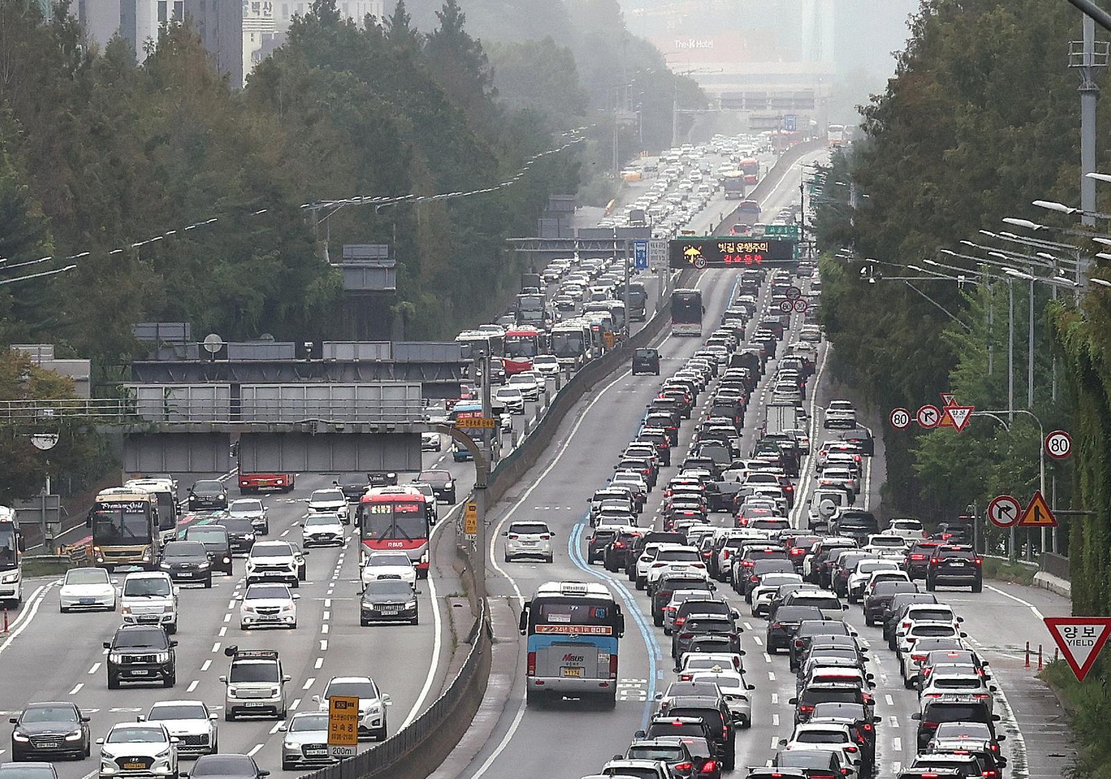 Highway congestion expected as summer holidays wind down