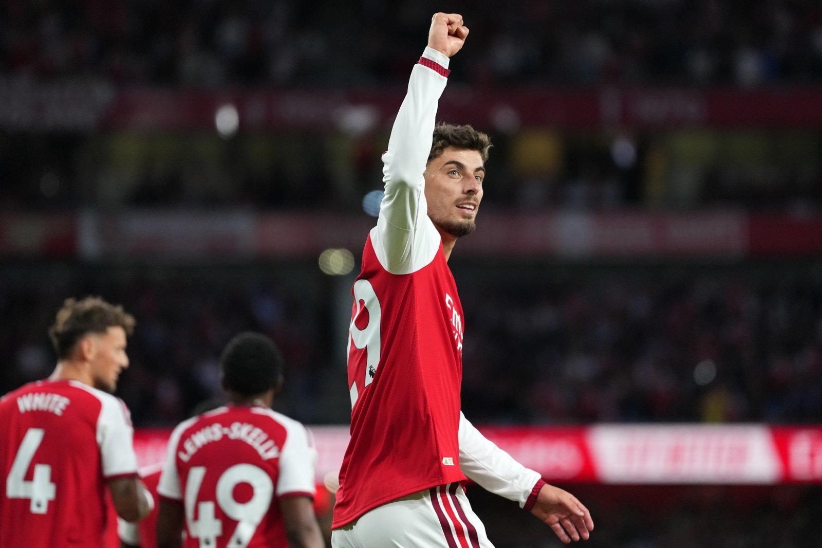 EPL Champions Arsenal Thrash Coventry City 3-0 in Season Opener