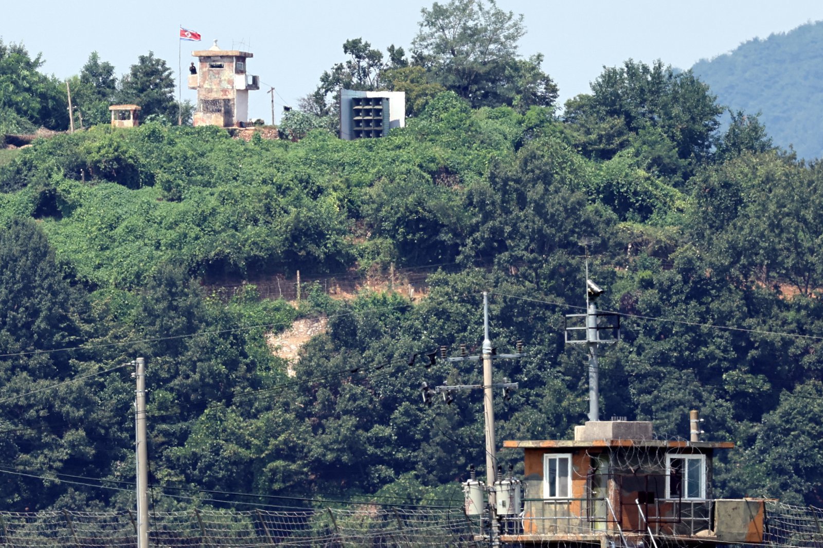 Ruling party criticizes government's security optimism amid North Korean threats