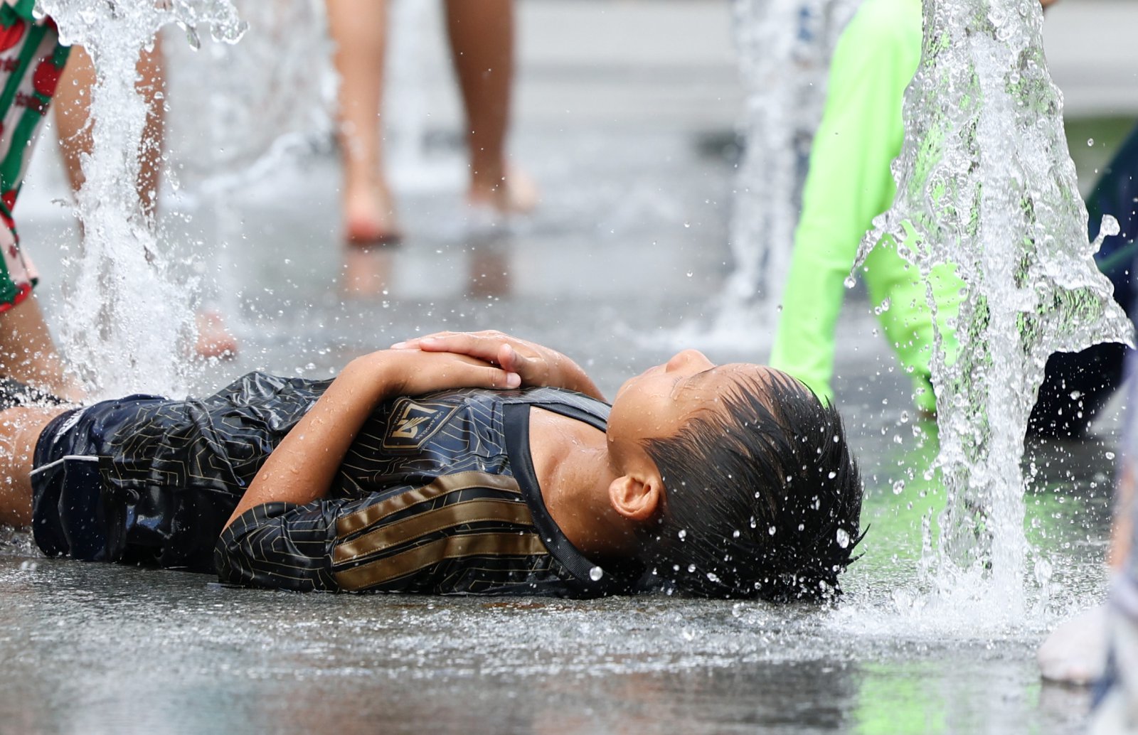 South Korea Endures Heatwave with Temperatures Soaring to 36°C