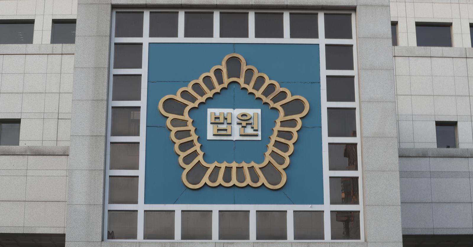 생후 4개월 아기 흔들고 떨어뜨려 숨지게한 친부 2심도 징역 6년