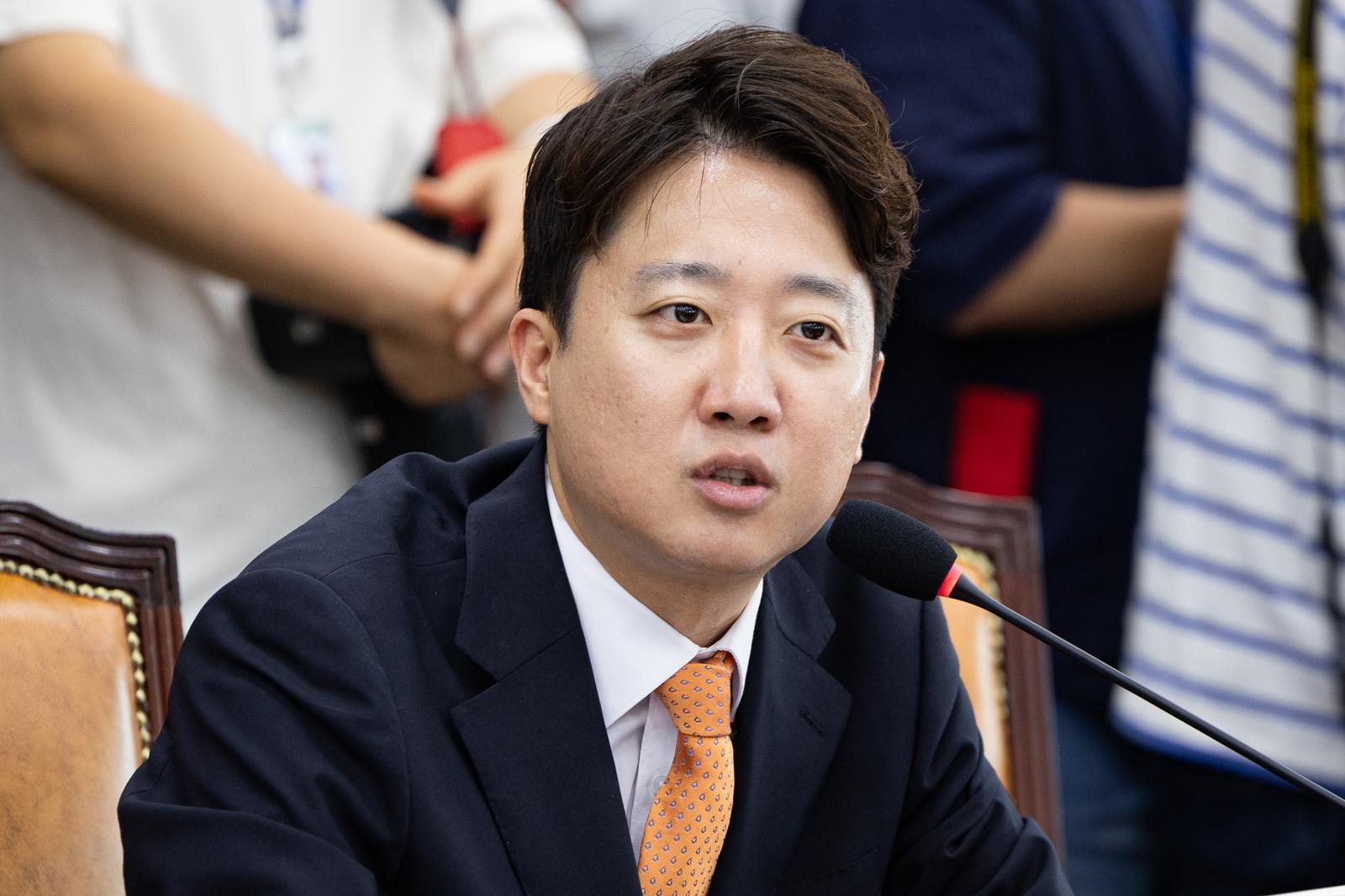 이준석, 오늘 개혁신당 대표직 사퇴…지선·정이한 사태 책임