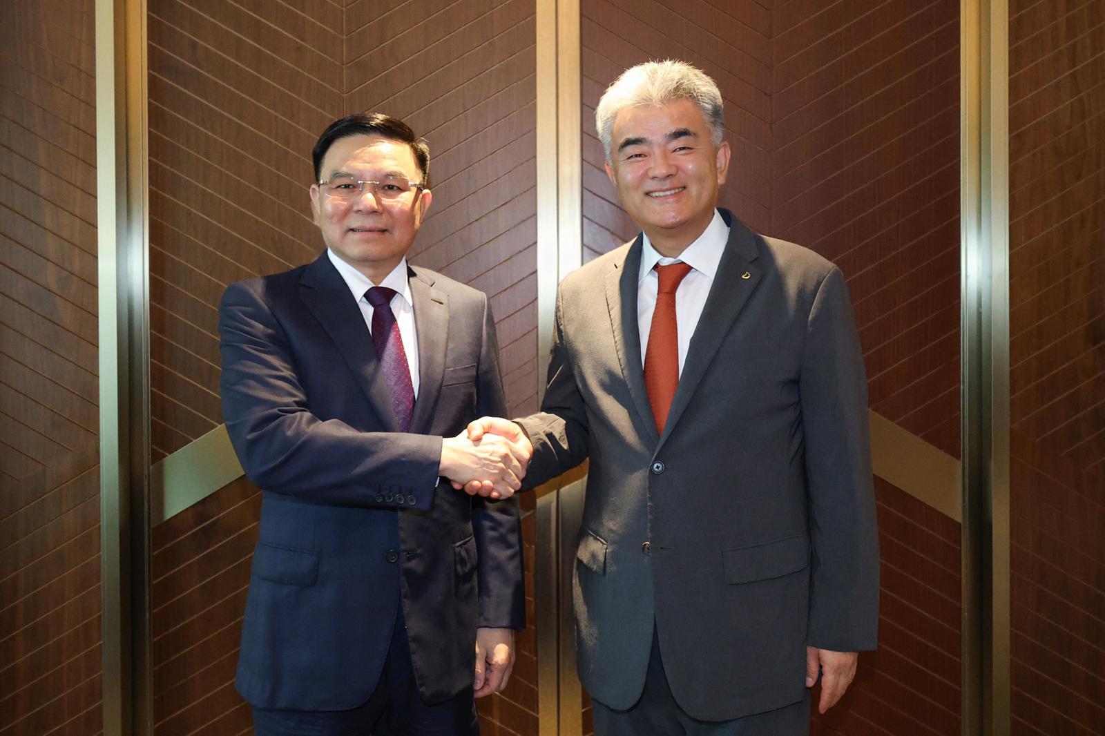 Daewoo Engineering discusses nuclear and LNG projects with Vietnam