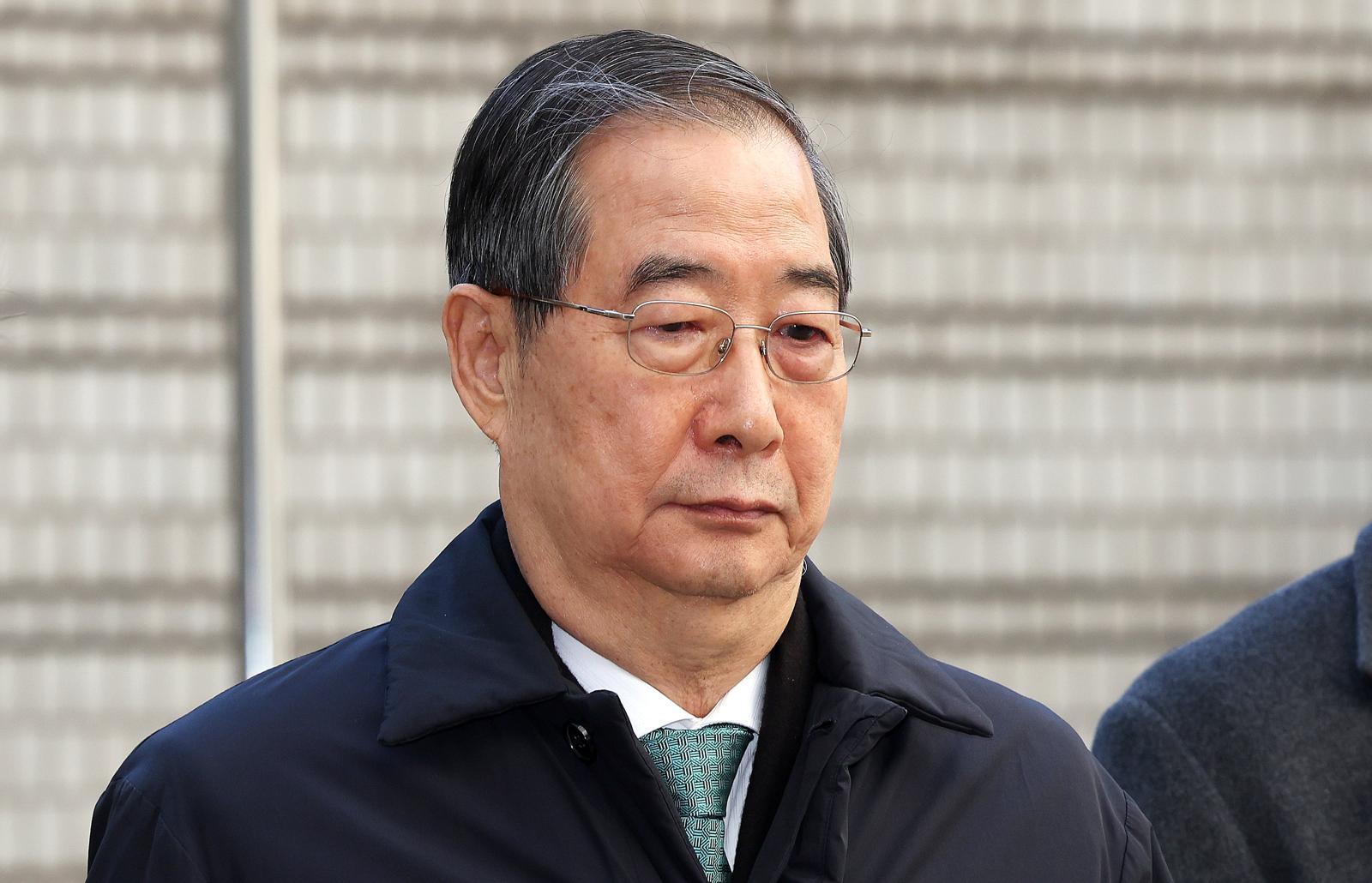 Former PM Han Duck-soo gets 5-year prison sentence request in constitutional judge appointment case