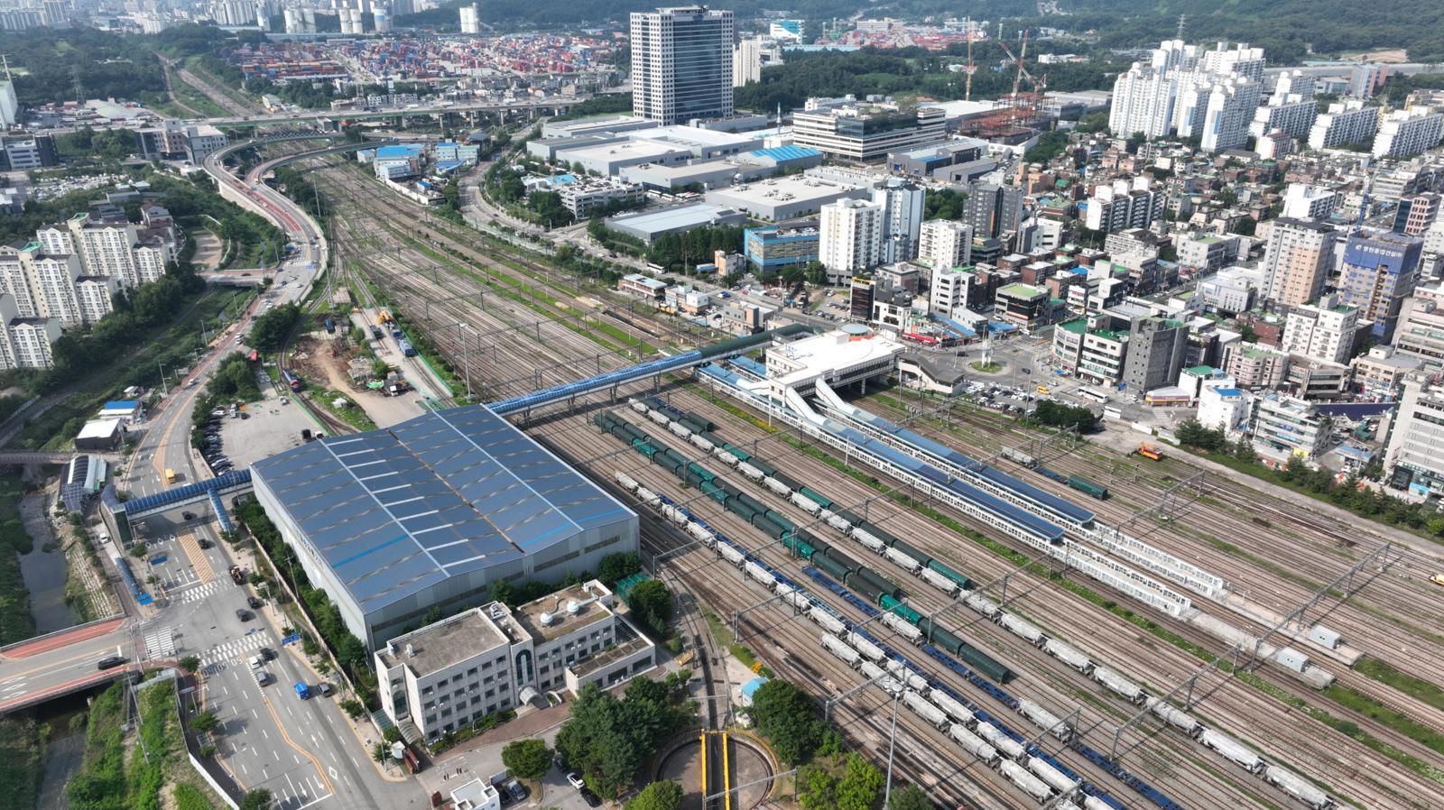 KORAIL Employee Dies After Being Hit by Train During Shunting Operations at Uiwang Station