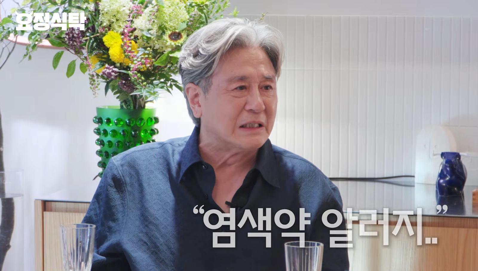 Choi Min-sik, 64, Says His Gray Hair Is Natural Because of Hair-Dye Allergy
