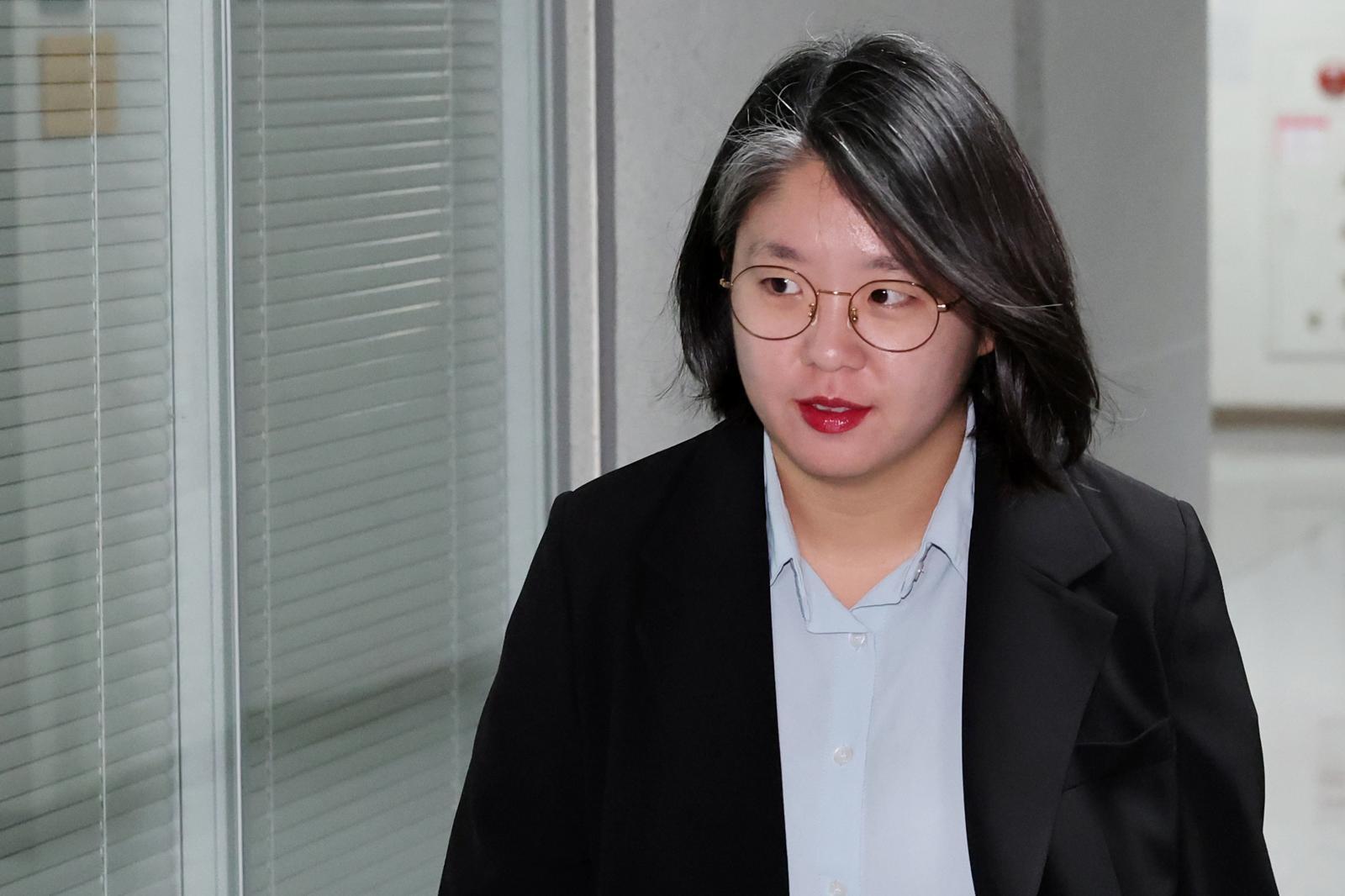 ‘용혜인 겸직’ 논란에… 與지도부서도 “비례대표직 사퇴가 맞다”