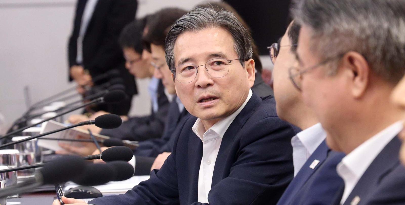 Kim Yong-beom, Presidential Policy Chief, Resigns