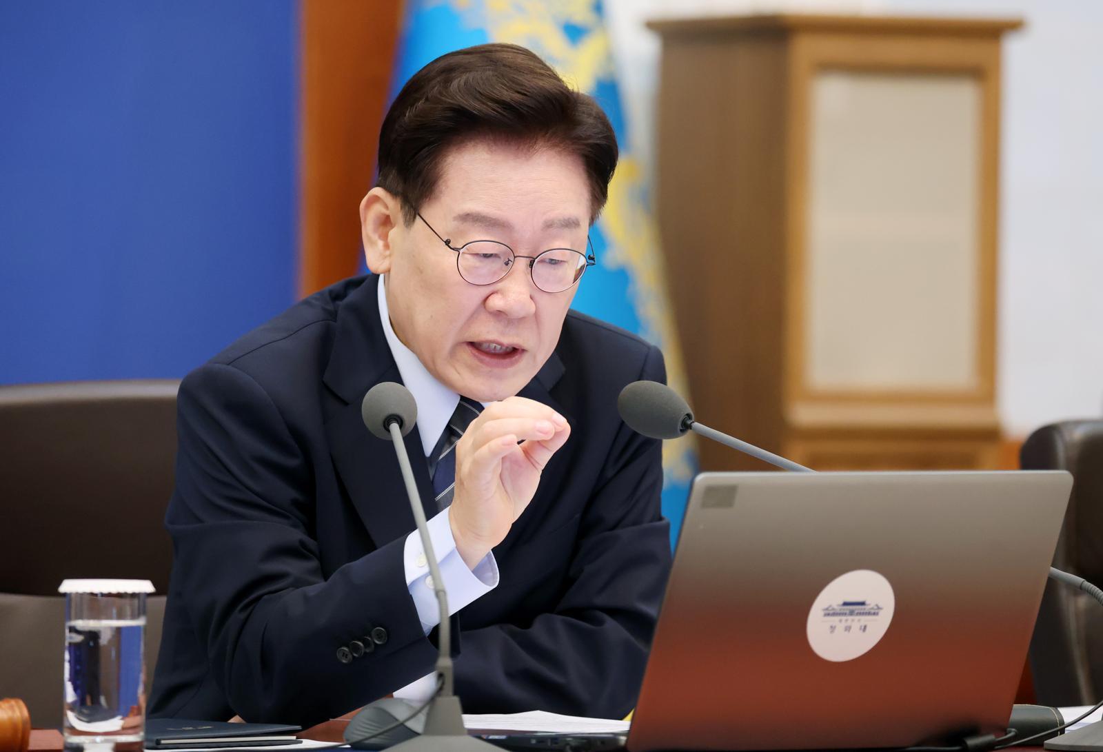 李 “추석물가 못 잡으면 지명 취소” 뼈 있는 농담