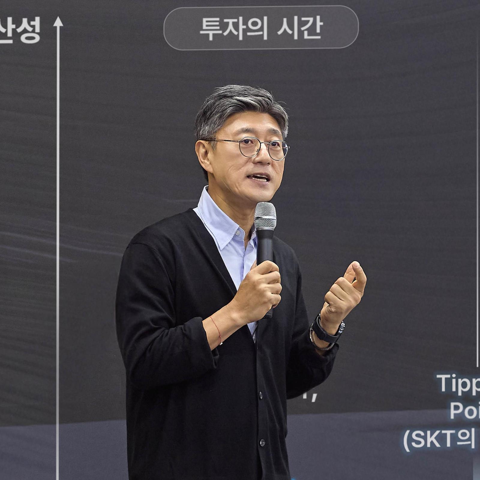 “AI 전환, 과도기 겪어야 J자처럼 생산성 반등”